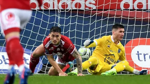 L'Estac coule à Brest